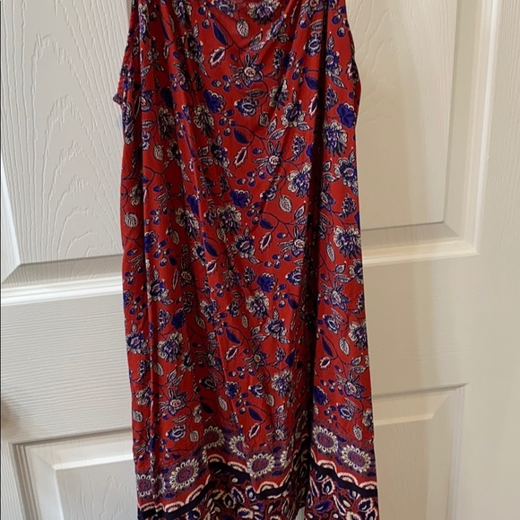 Red with white and blue floral pattern dress - Picture 2 of 10